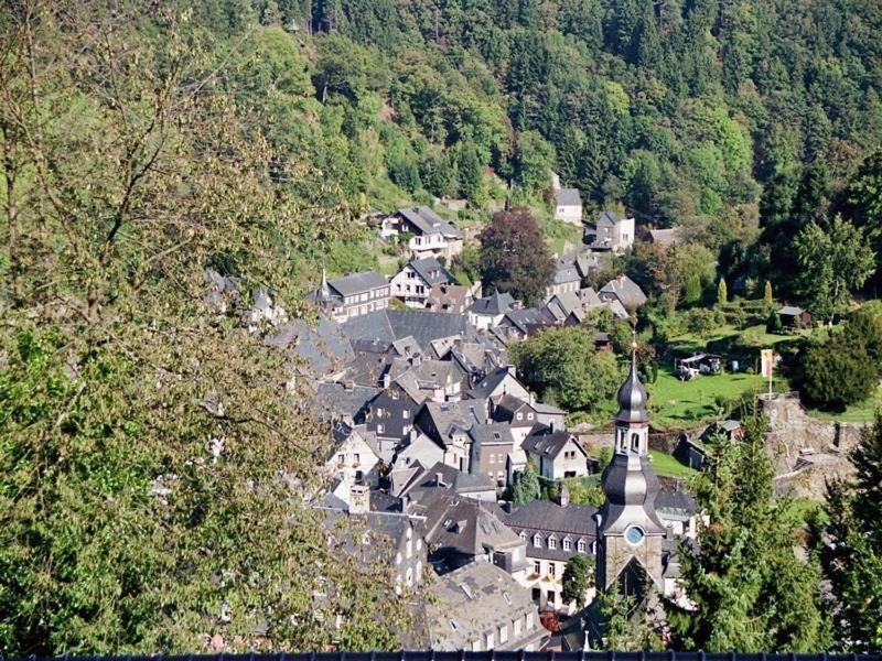 Zum Alten Landrat Моншау Экстерьер фото