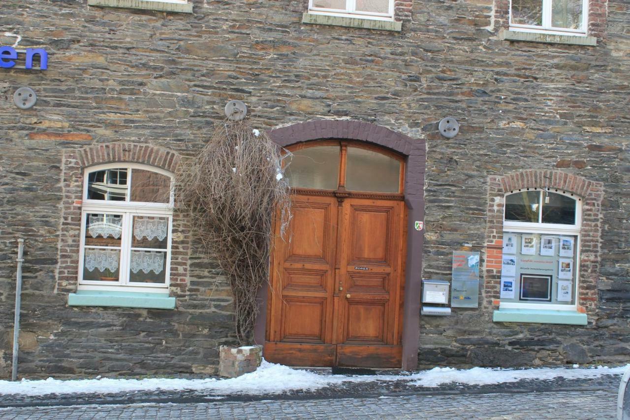 Zum Alten Landrat Моншау Экстерьер фото
